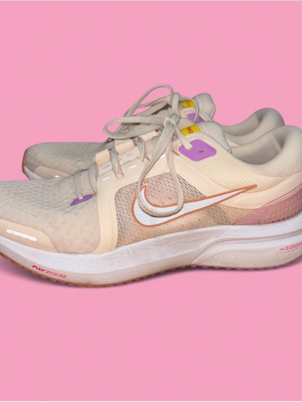 Size US 9.5 Nike Air Zoom Vomero 16 Low Guava Ice Rush Fuchsia W - DA7698-800